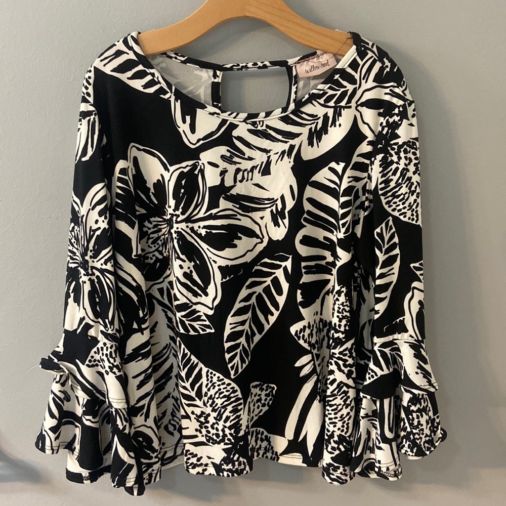 long sleep top with flowy sleeves